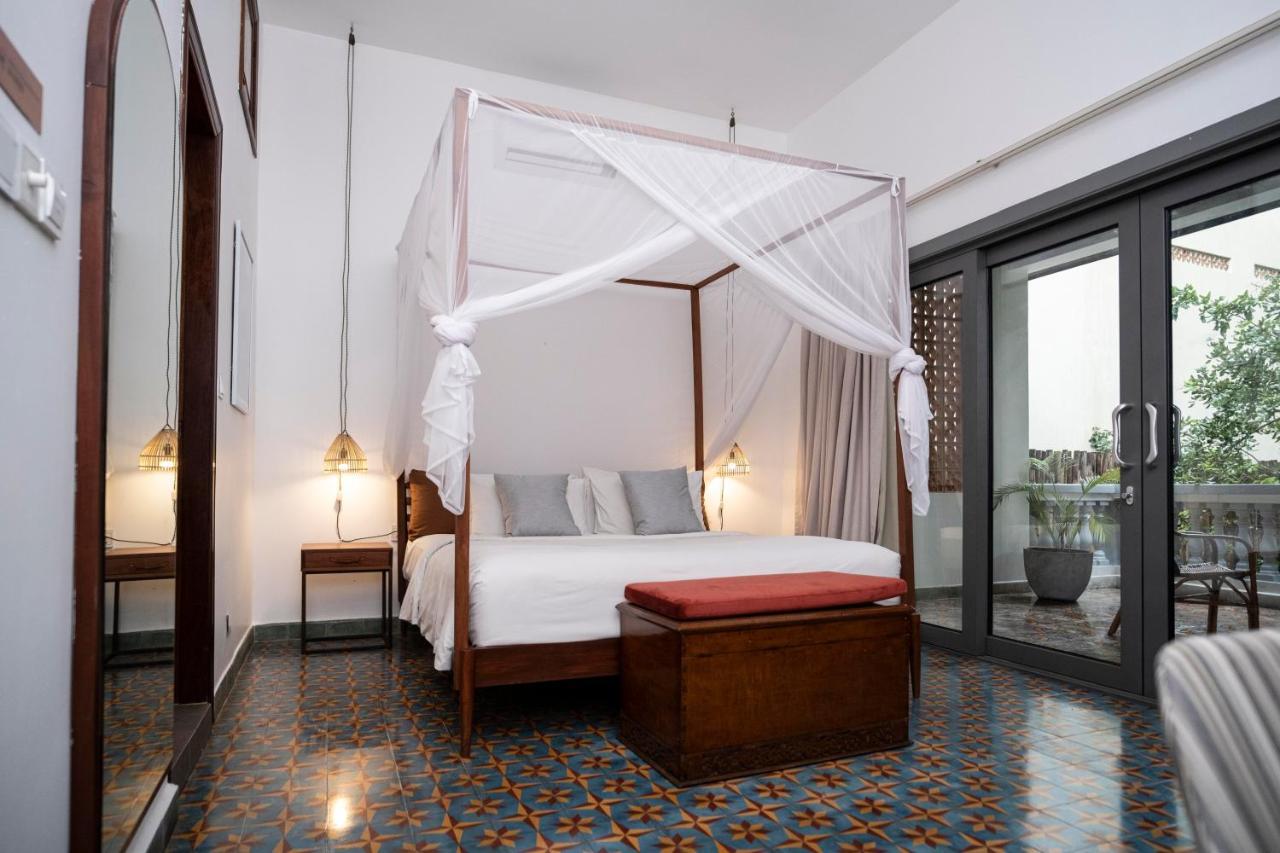 Jungle Addition Hotel