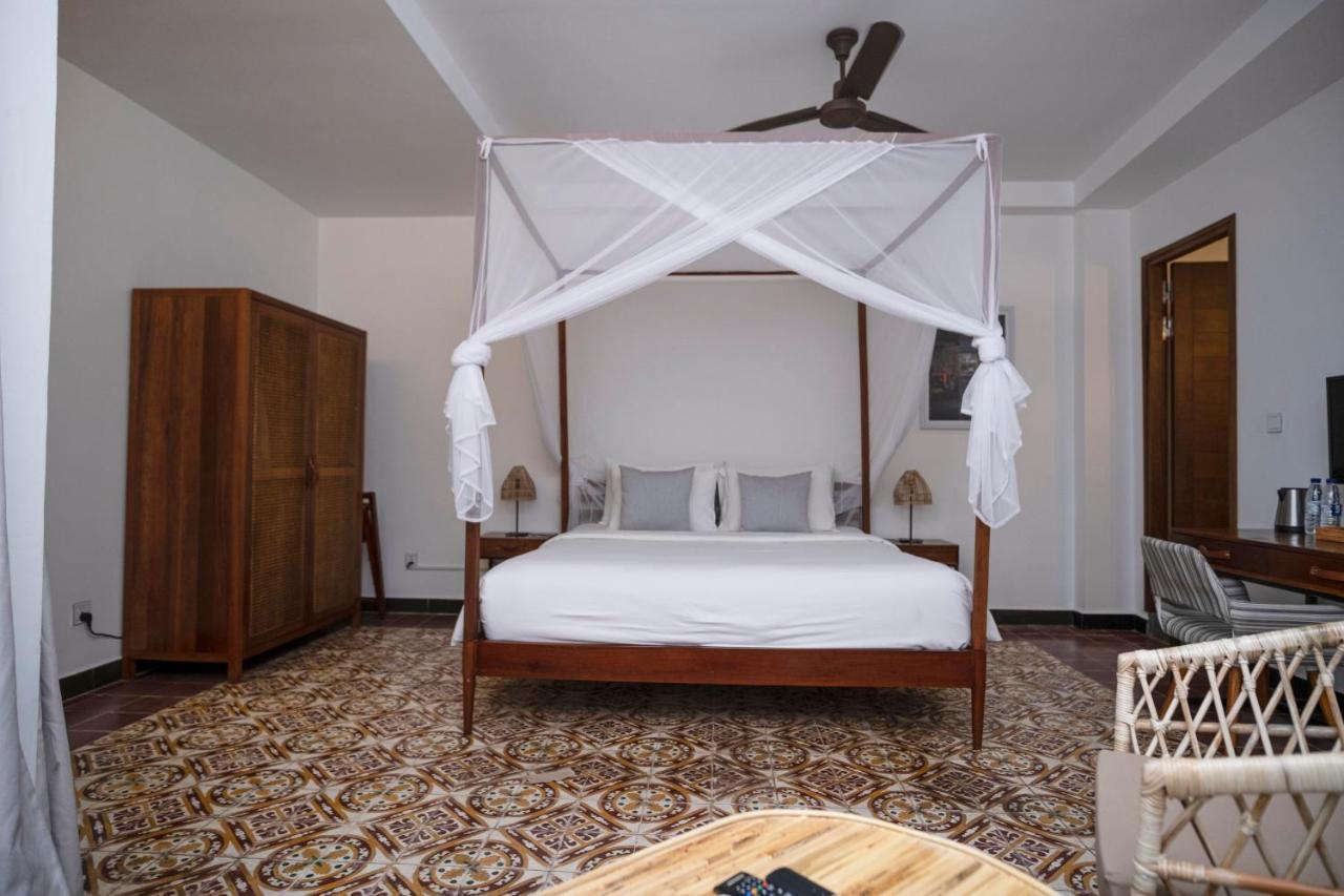 Jungle Addition Hotel 4*